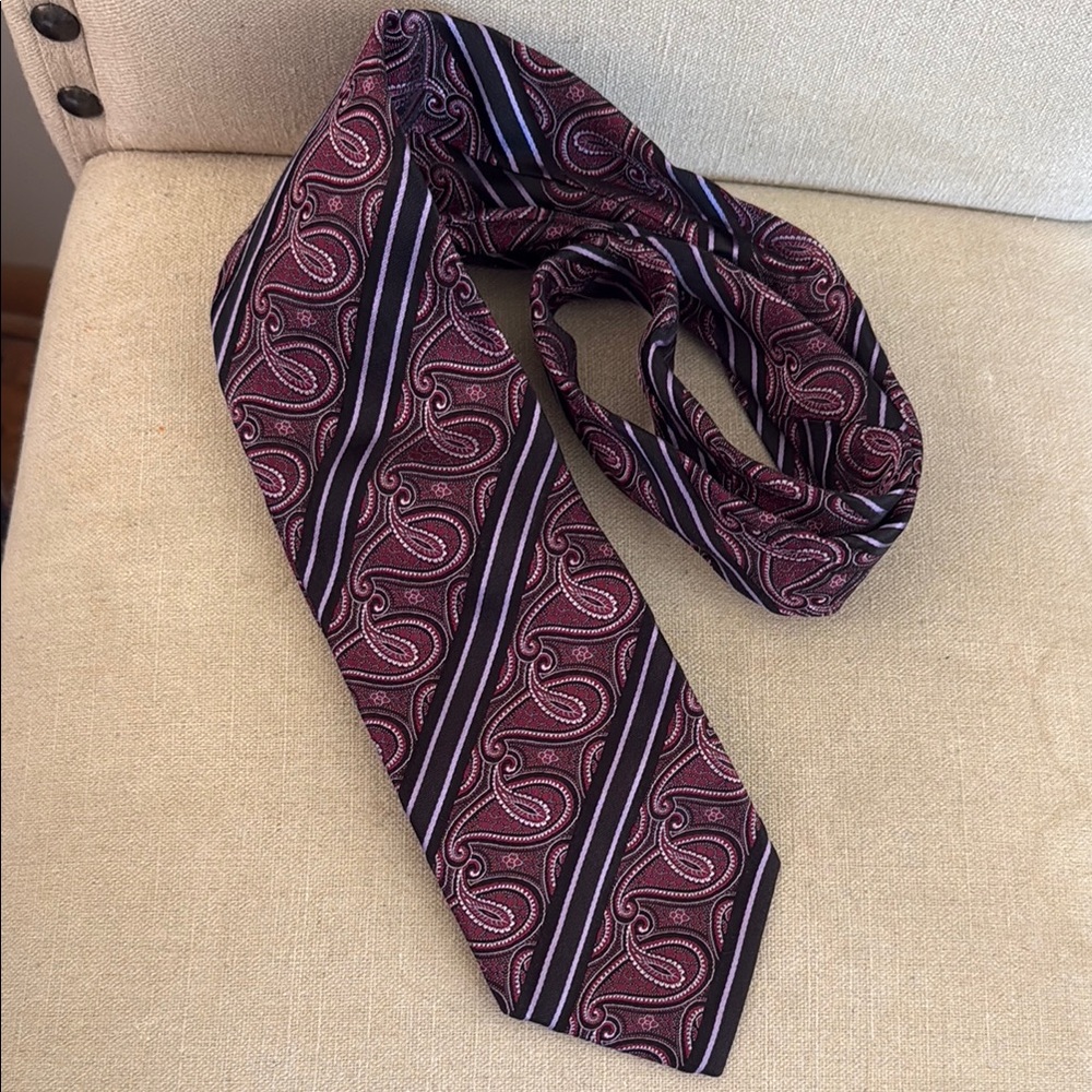 Vitaliano Pancaldi Men’s Elegant Paisley Silk Tie Purple One Size